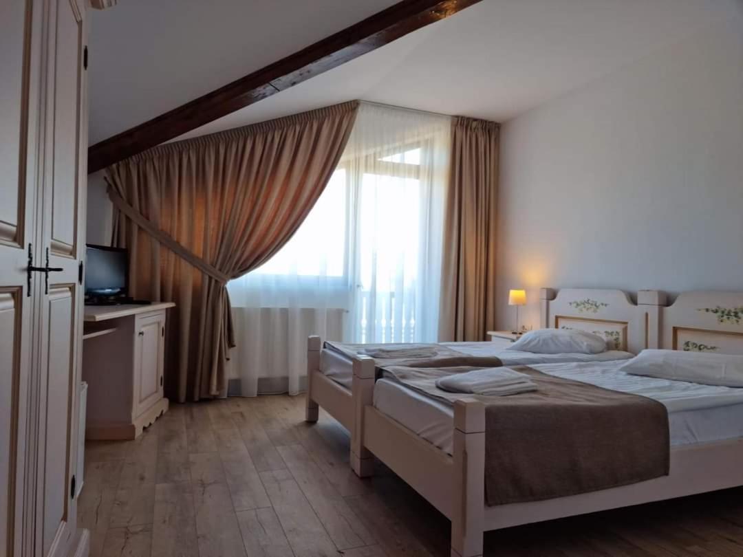 Complex Panicel Râșnov Zewnętrze zdjęcie